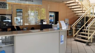 Reparaturannahme und Wartezone