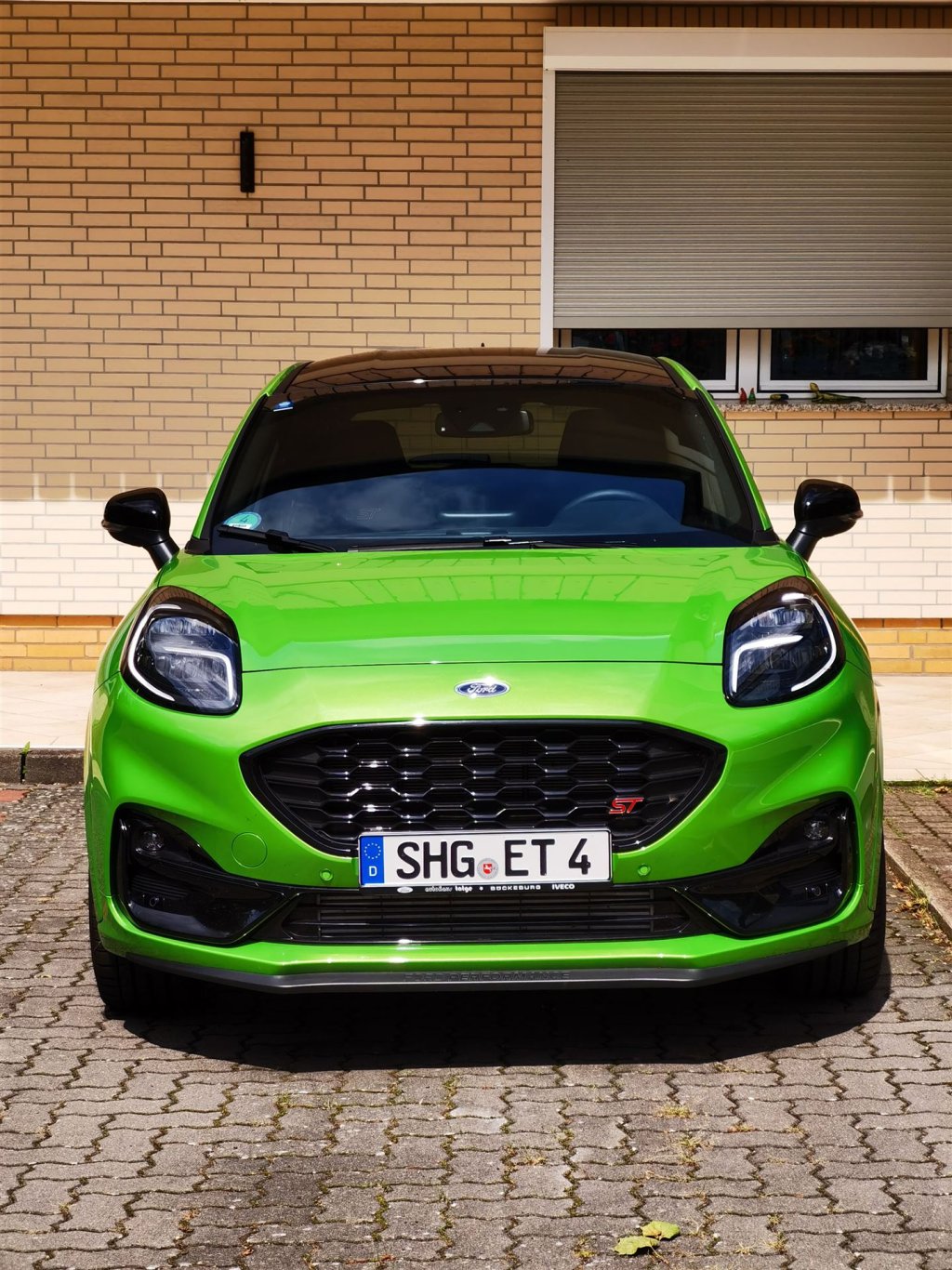 Vorführwagen mit 200 PS