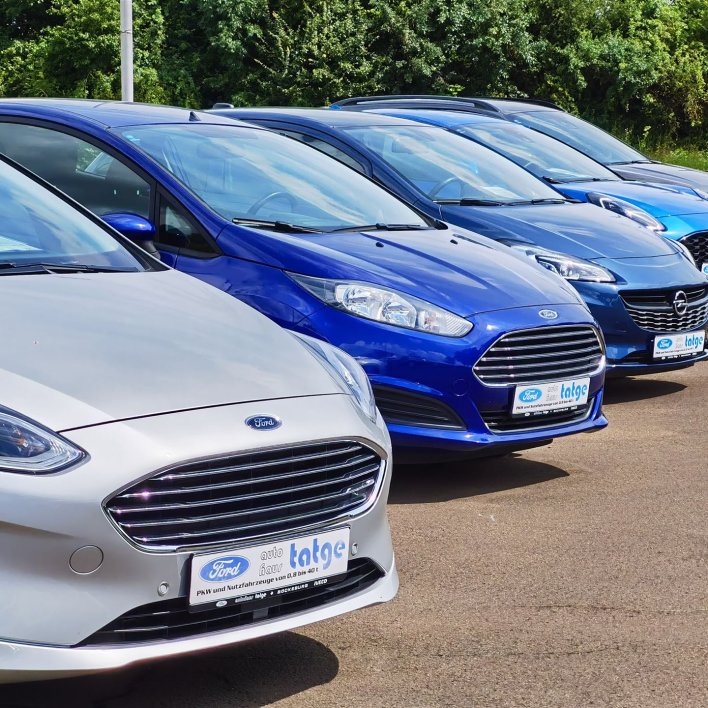 Reihe von Gebrauchtwagen